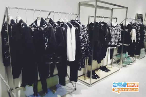 x132潮牌男装加盟费