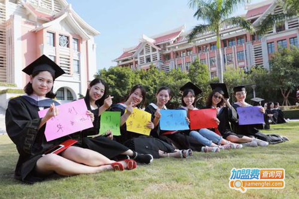 巨文教育加盟费