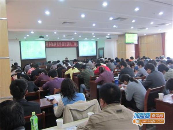 龙本教育加盟费