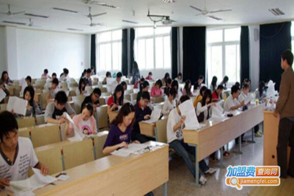 穗诚教育加盟费