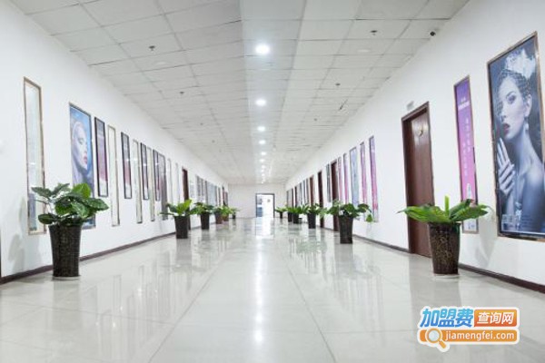 艾尼斯美妆学校加盟费