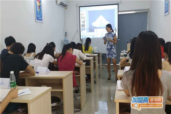 珈莱教育加盟费