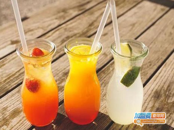 纯中纯饮品加盟费