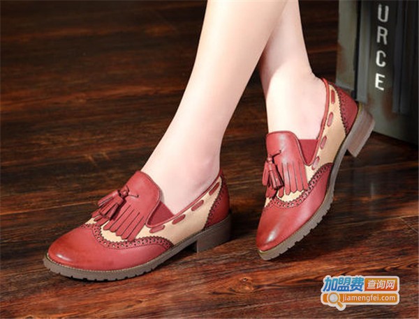 姬斯蒂娜加盟费