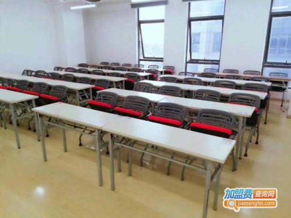 青夏教育加盟费