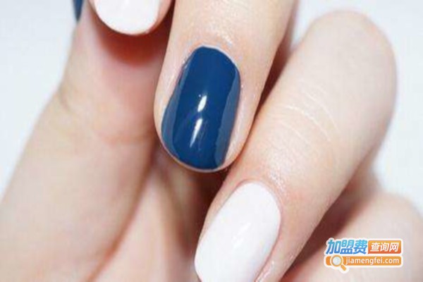 蓝之天美甲加盟费