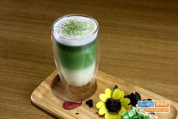 诗马伯爵饮品小吃店加盟门店