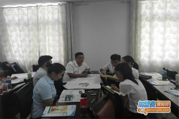 先锋外国语培训加盟费