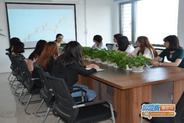 宇信职业培训加盟费