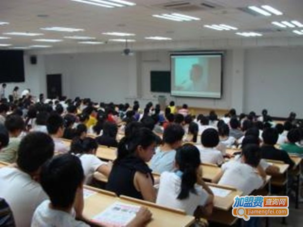 华影教育加盟门店