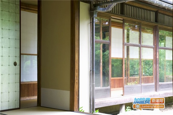 鸿泰铝合金门窗