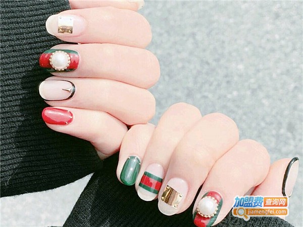 炫丽美美甲加盟费