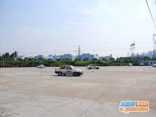 育才驾校加盟费