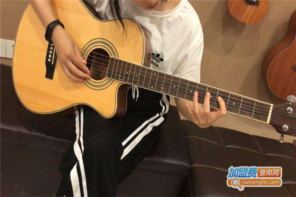爱之琴吉他培训加盟费