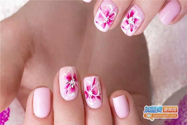 瑞娜美甲加盟费