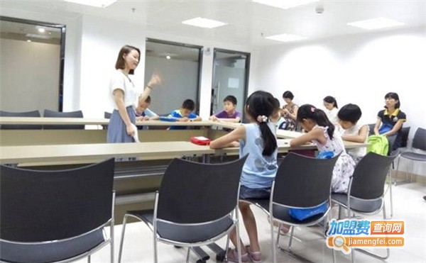 睿麒教育加盟费