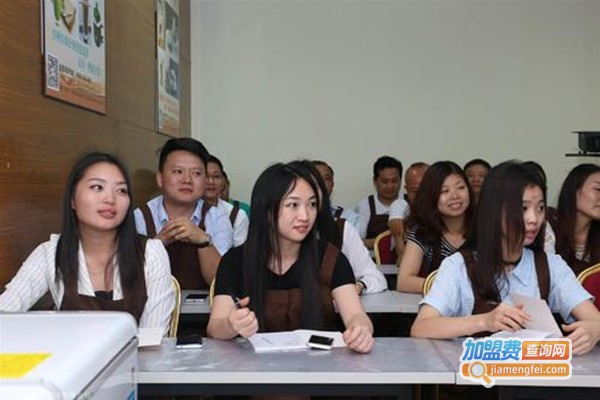 睿麒教育加盟费