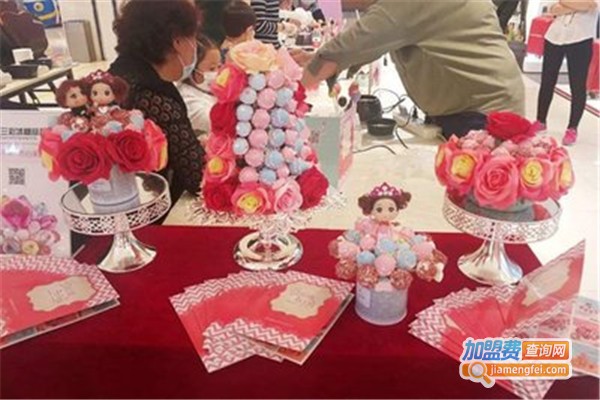 琉璃三彩创意甜品加盟费