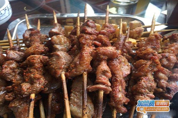 西部马宝圆食府加盟门店