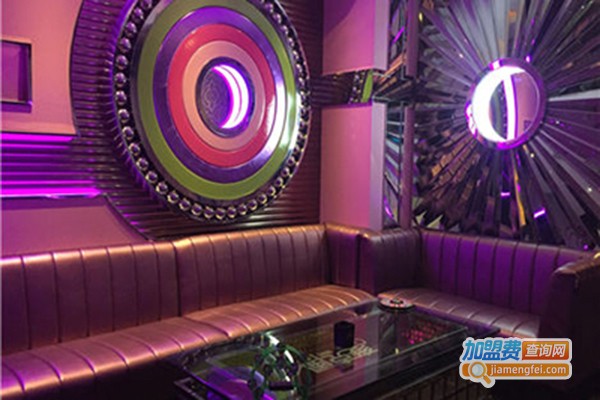 天天阳KTV加盟门店