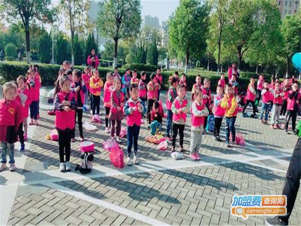 咕噜宝贝幼儿园加盟