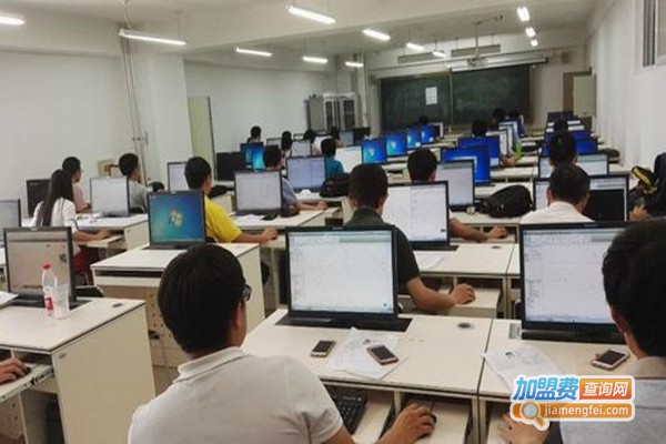 【筑才教育培训加盟】开筑才教育培训就是很赚钱！