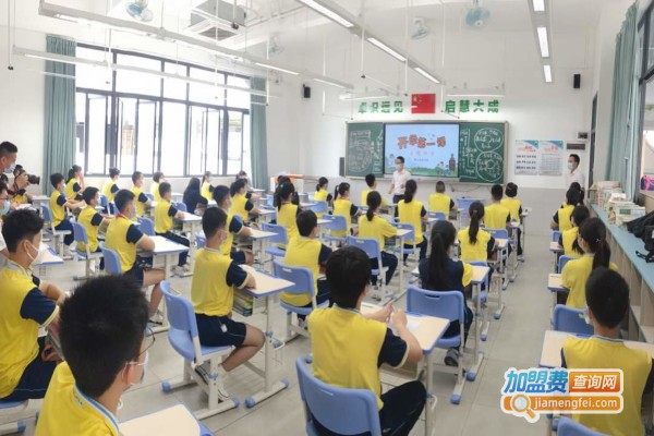 达岸教育加盟费