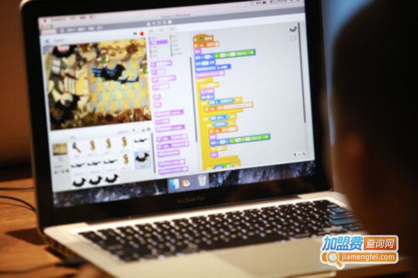 柯罗尼少儿编程加盟费