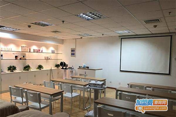 若雯梦技术培训加盟费