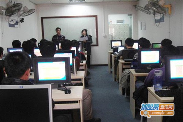 粤嵌教育加盟费