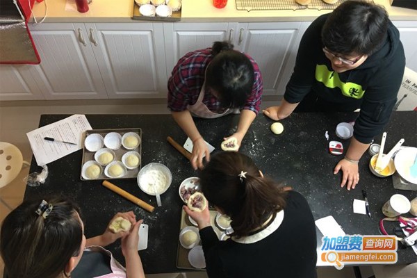 灰姑娘烘焙工作室加盟费