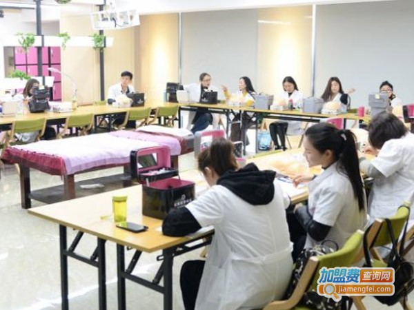 佳娜教育加盟费