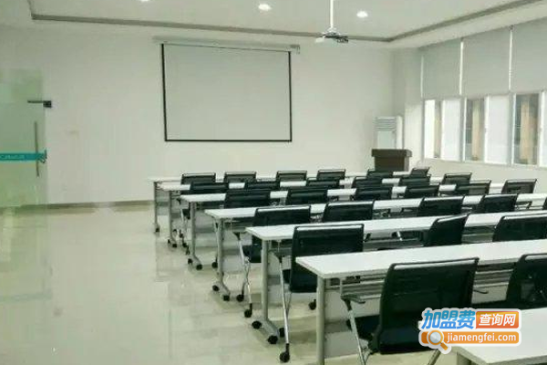 东日经典教育加盟费