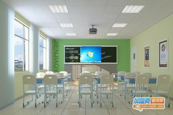 九木设计教育加盟门店”/> <br />选择哪个品牌进行加盟，需要考虑的因素涉及方方面面，加盟费用即是一个比较重要的方面。通过上面表格中对费用的展示，相信您对九木设计教育已经有了比较深刻认识。若是想要知道其他方面的信息，您可以通过点击右侧的“<strong><a href=