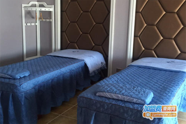 粉红丝带美容院加盟费