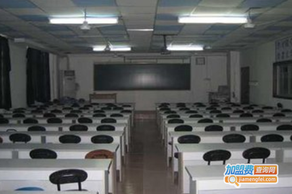 东日经典教育加盟费