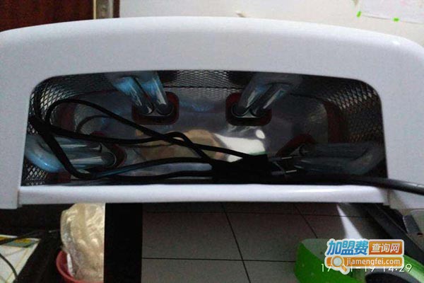 紫光美甲加盟门店