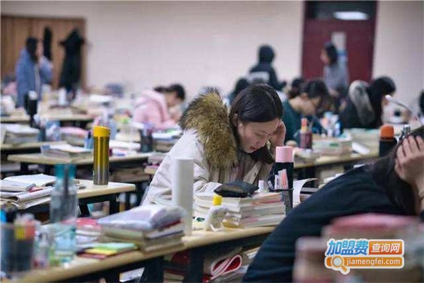 海德超越教育加盟费