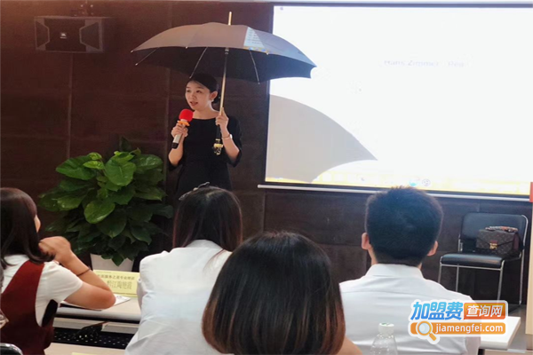 柏韵教育培训加盟费