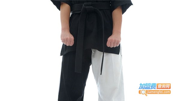 馨菲帆女装加盟费