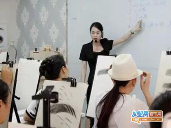 嘉艺纹绣加盟费多少？