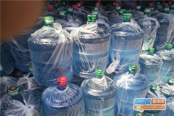 泓硒泉矿泉水加盟，开店加盟泓硒泉矿泉水，轻松赚钱幸福一辈子！