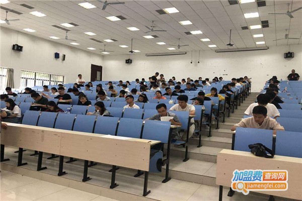 锐励教育加盟费