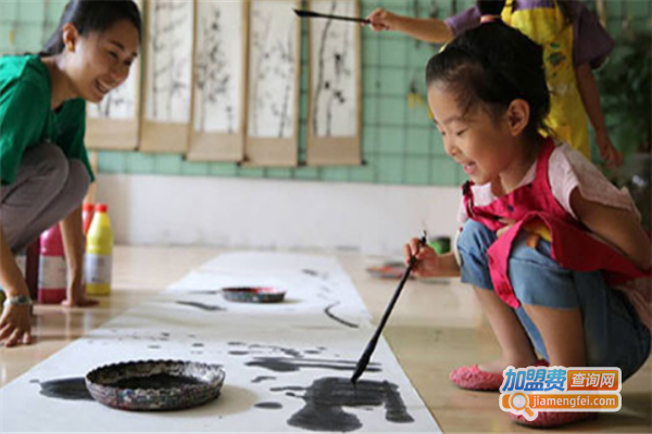 育蕾少儿美术加盟费