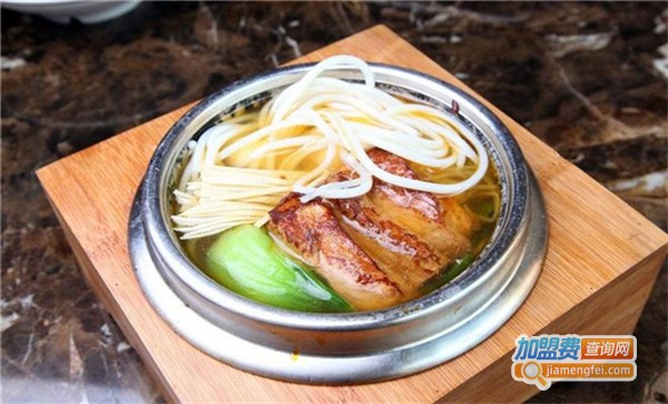 书生说云南过桥米线加盟费