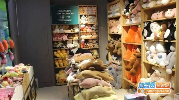 恋惠优品快时尚百货加盟