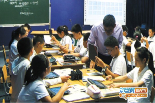 青鸾教育加盟费