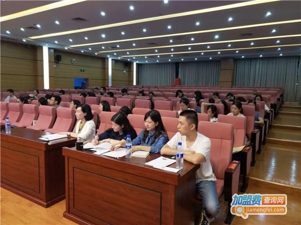 栋梁教育加盟门店