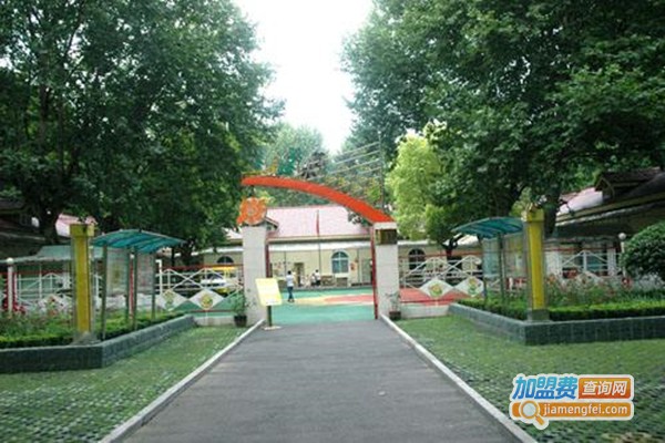 新乔双语艺术幼儿园加盟门店