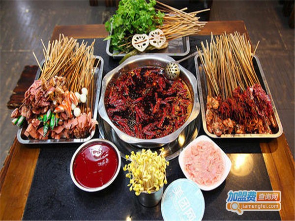 老兵聚串串香加盟门店